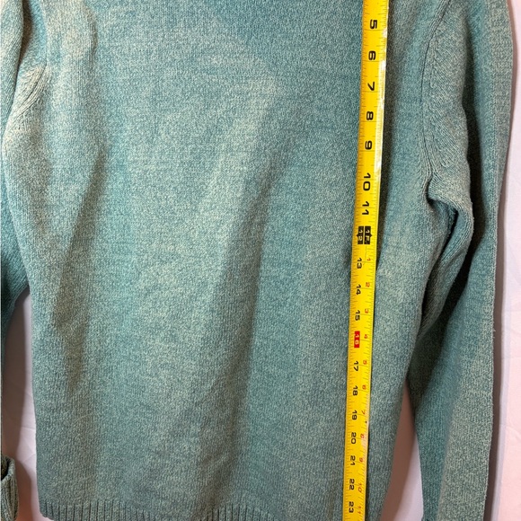 L.L. Bean Women’s Aqua Turtleneck Sweater - Picture 10 of 10